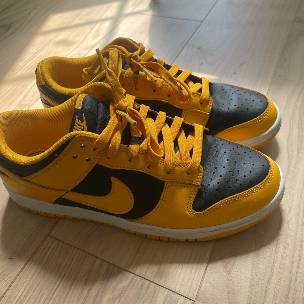 Nike Dunk Low 'Goldenrod